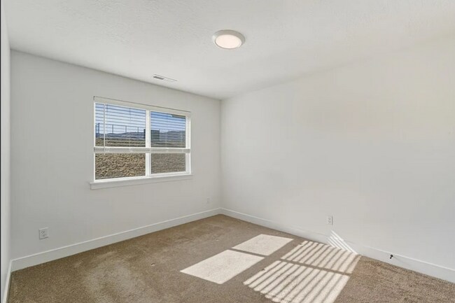 Building Photo - 4543 W Watchmen Wy