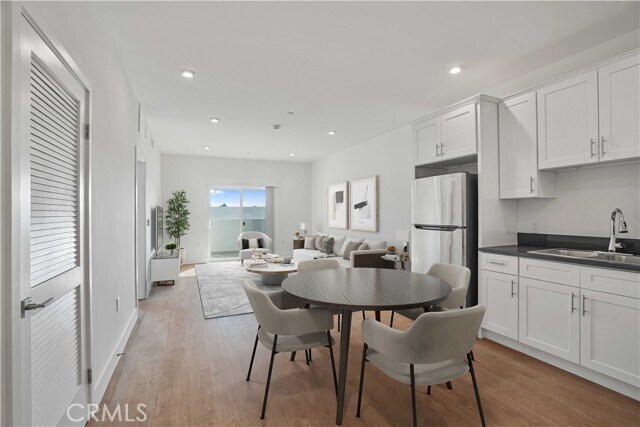 Building Photo - 8750 Sepulveda Blvd