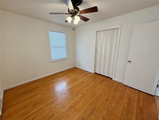 Building Photo - 317 Thomas Ave