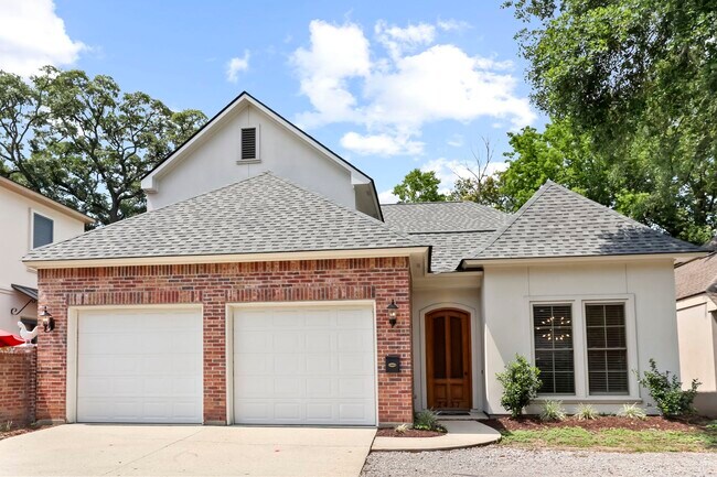 Primary Photo - 2437 Fiero St