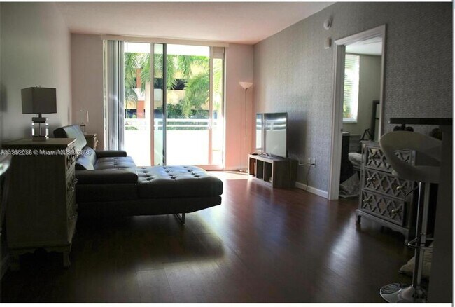 Building Photo - 2 bedroom in Aventura FL 33180