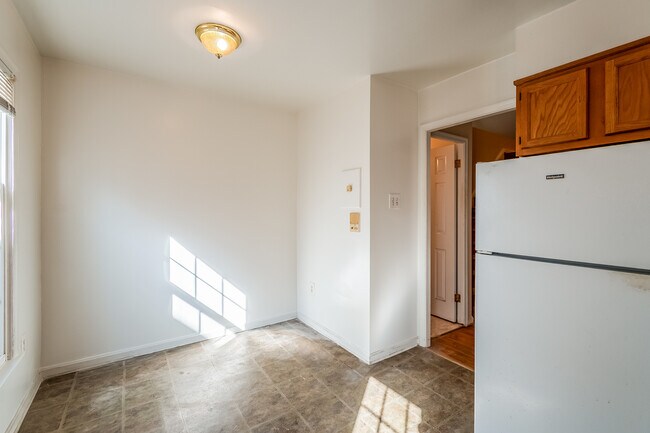 Building Photo - 1839 Biltmore St NW