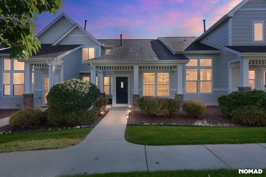 Primary Photo - 8300 Fairmount Dr