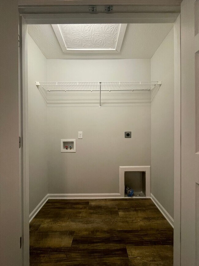 Building Photo - Upper Stone Apartments