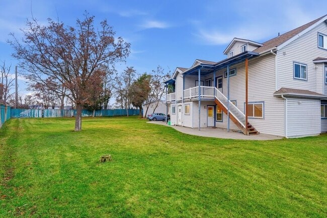 Building Photo - 3446 W Lilac Ct