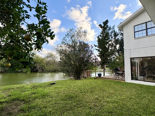 Building Photo - 1139 Quail Hollow Dr