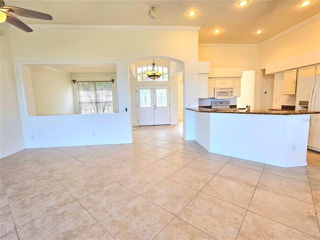 Building Photo - 7209 Colonial Lake Dr