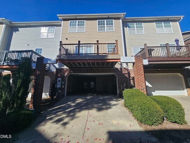 Building Photo - 606 Sawcut Ln