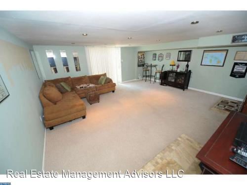 Building Photo - 2 br, 2 bath House - 3326 Elliston Circle