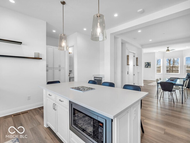 Building Photo - 962 Berkhamsted Ln