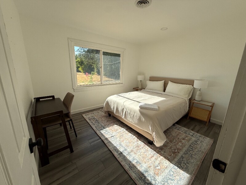 Building Photo - 4552 Alta Mesa Dr