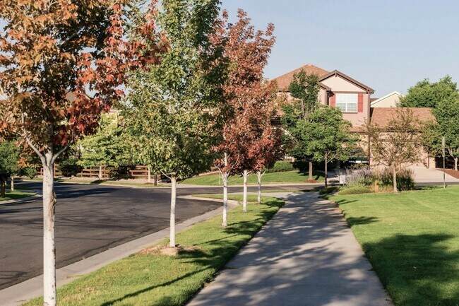 Building Photo - 3848 Red Deer Trl