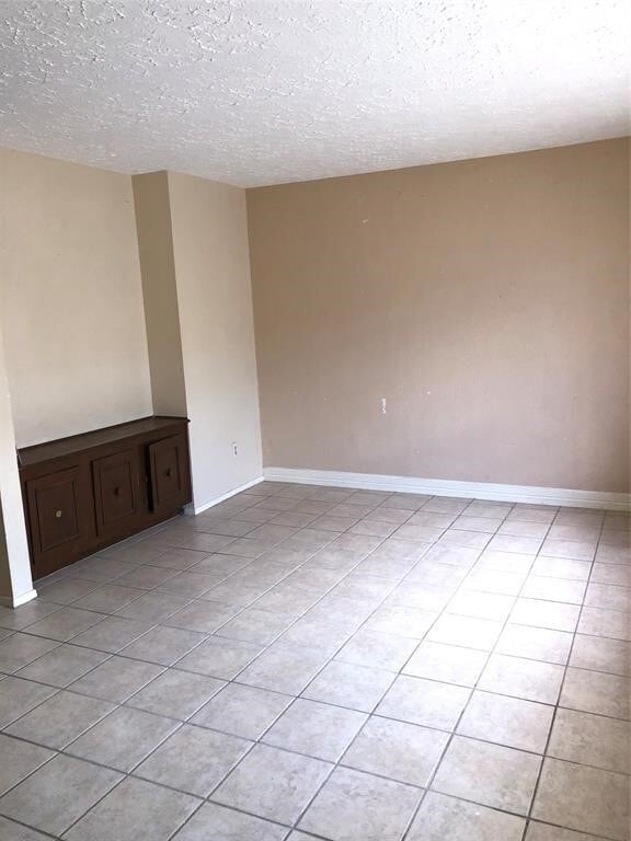 Building Photo - 7141 Chasewood Dr