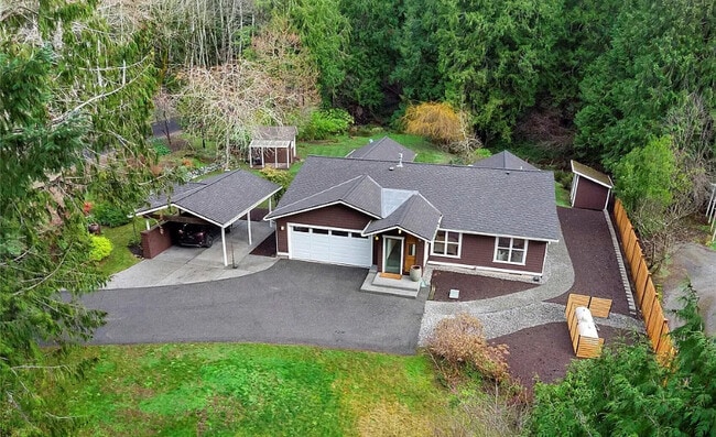 Building Photo - 6133 Lariat Loop