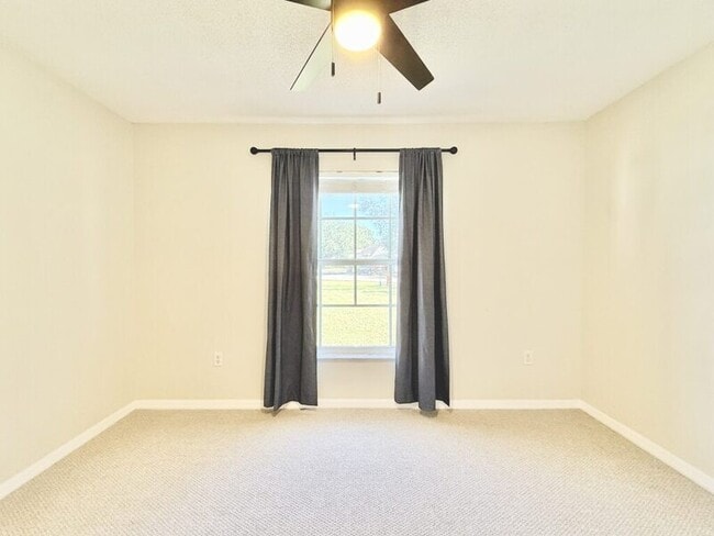 Building Photo - 2610 Sundance Ct