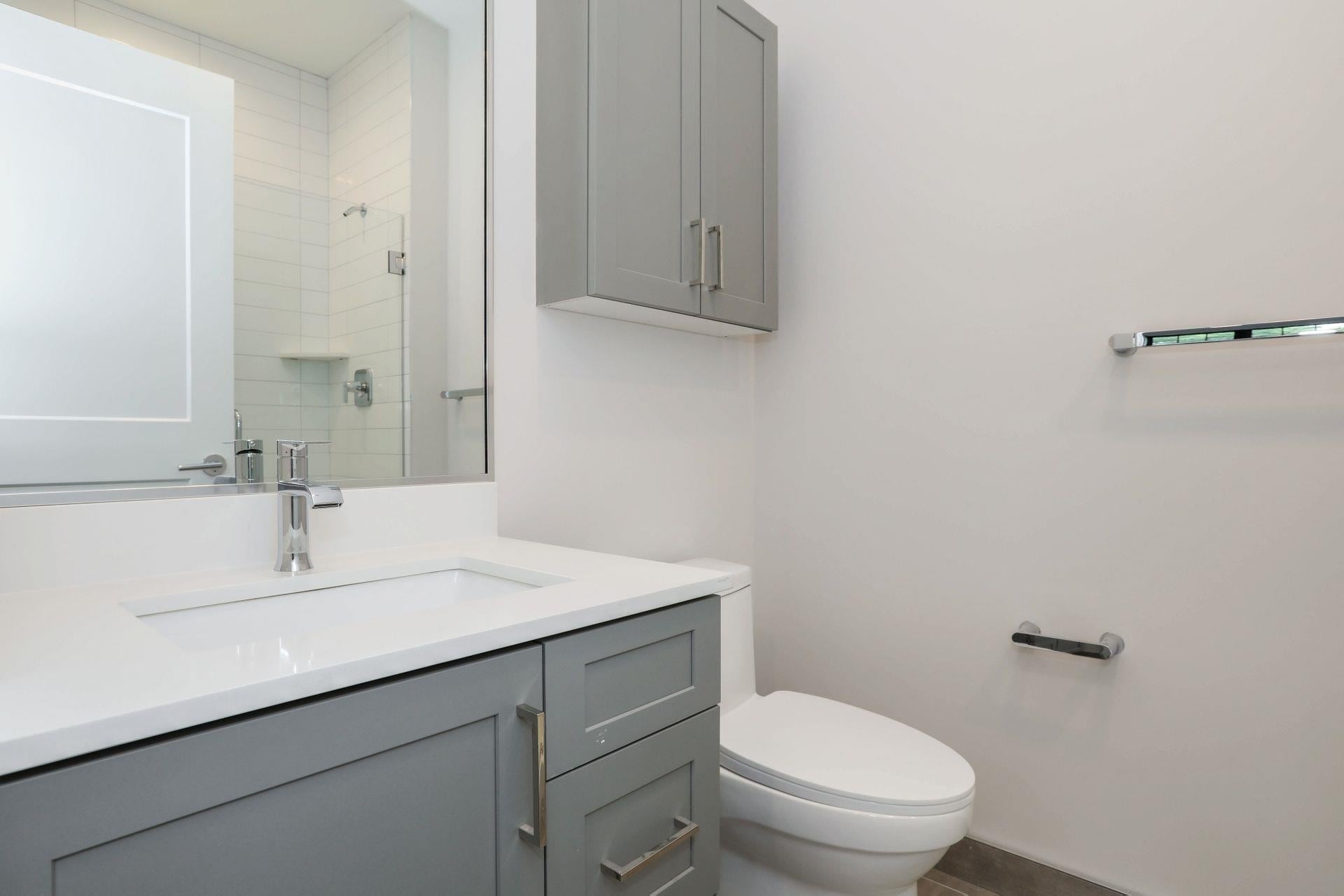 Building Photo - 110 Market St