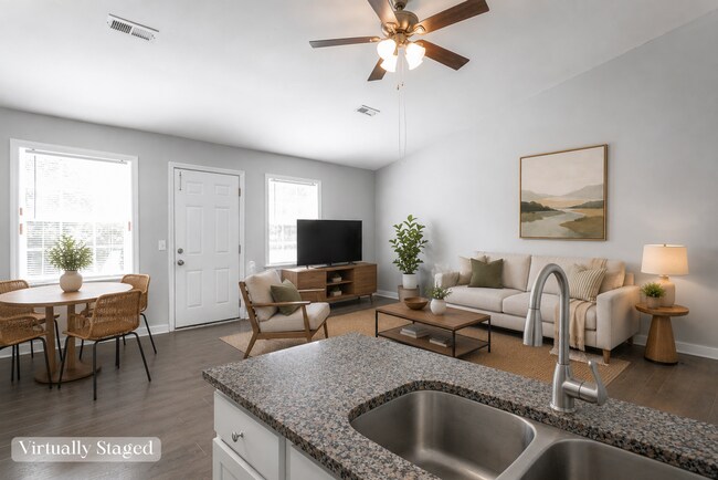 Building Photo - 100 Creeks Bend Dr