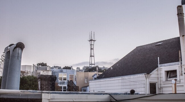 Building Photo - 1449 Page St