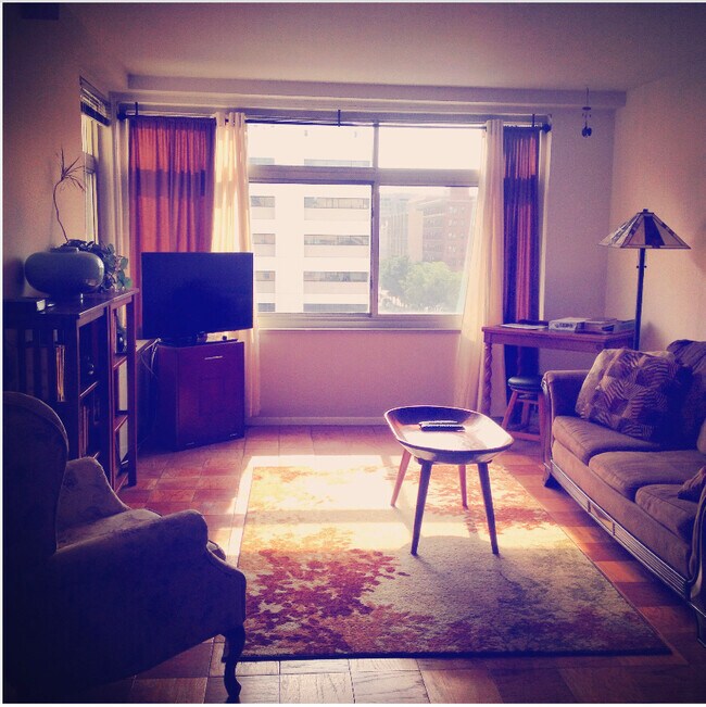 Building Photo - 2401 H St NW