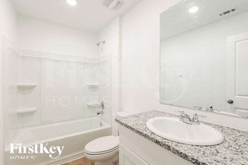 Building Photo - 10606 Pablo Way