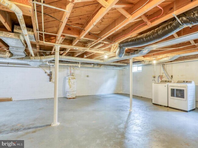 Building Photo - 123 Bellview Ave