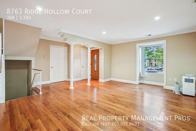 Building Photo - 8763 Ridge Hollow Ct