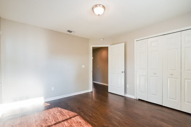 Building Photo - 1185 Newton Ct