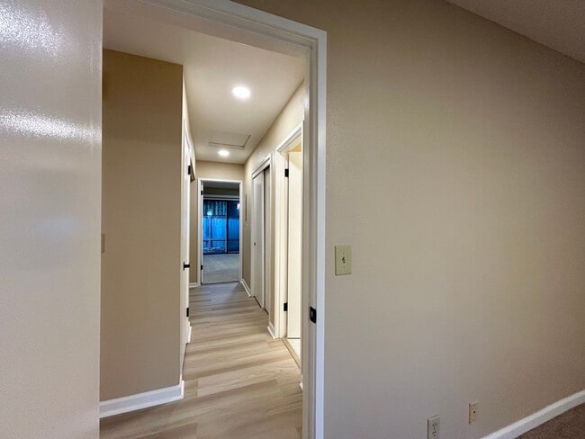 Building Photo - Serene 2 Bed, 2 Bath Updated Hidden Gem!