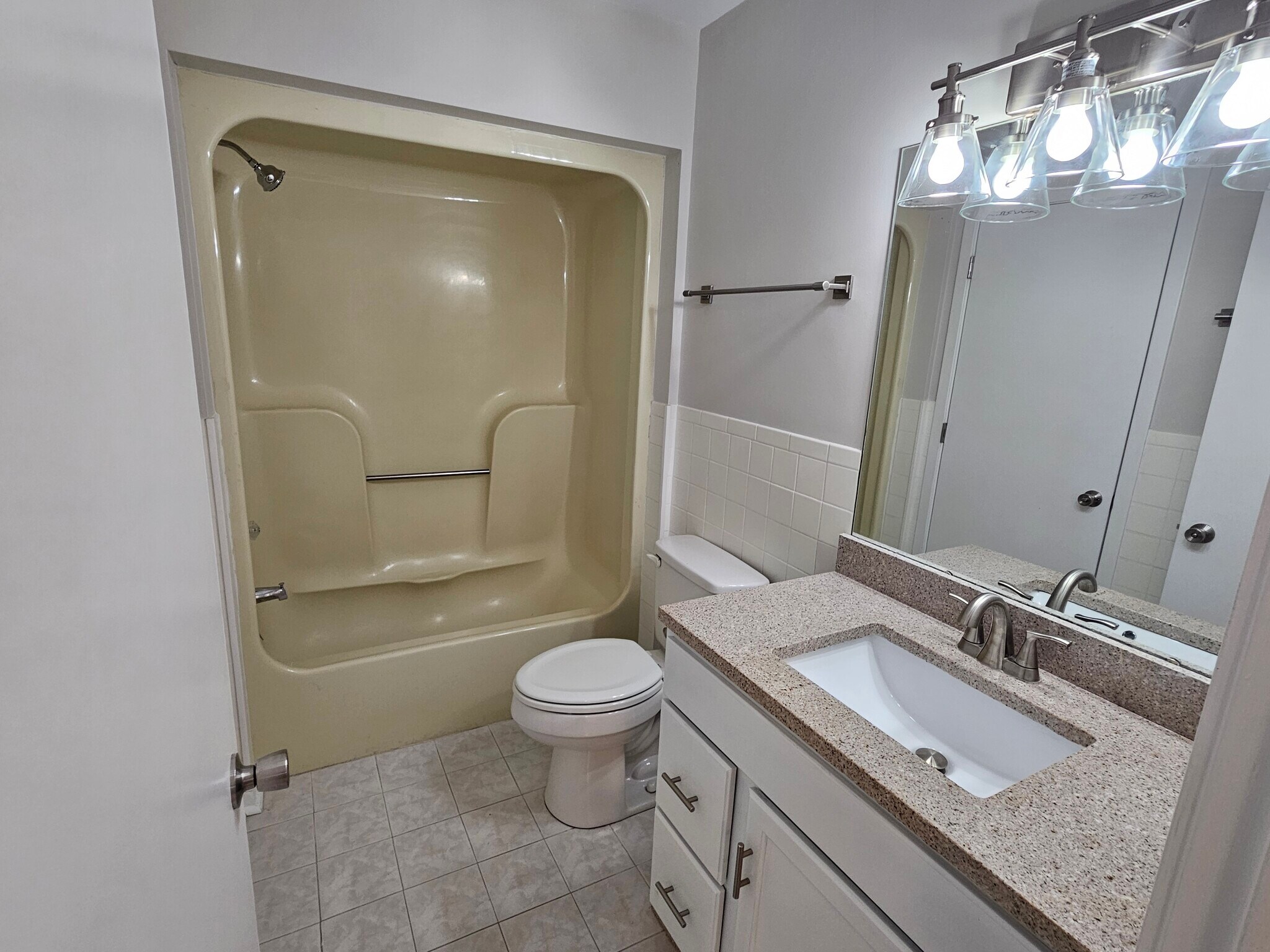 Building Photo - 1507 Military Cutoff Rd