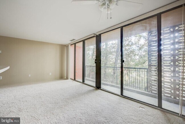 Building Photo - 8 S Van Dorn St