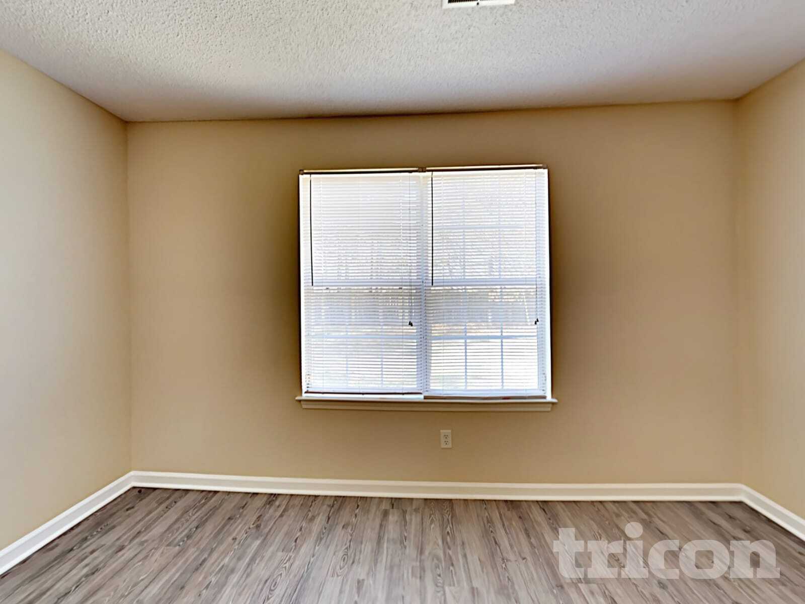 Building Photo - 1310 May Oak Cir