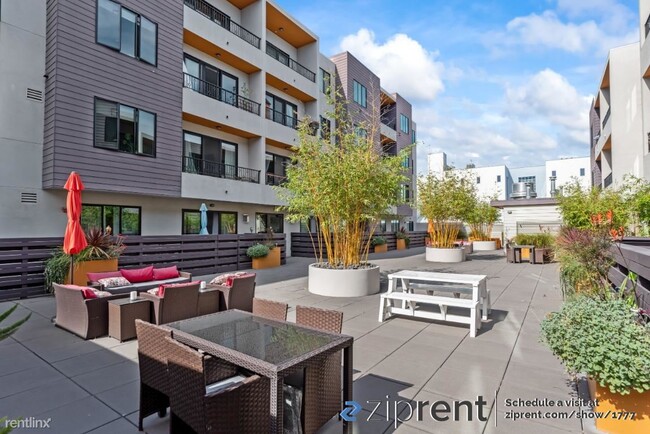 Building Photo - 2 br, 2 bath Condo - 1275 Indiana St, San ...