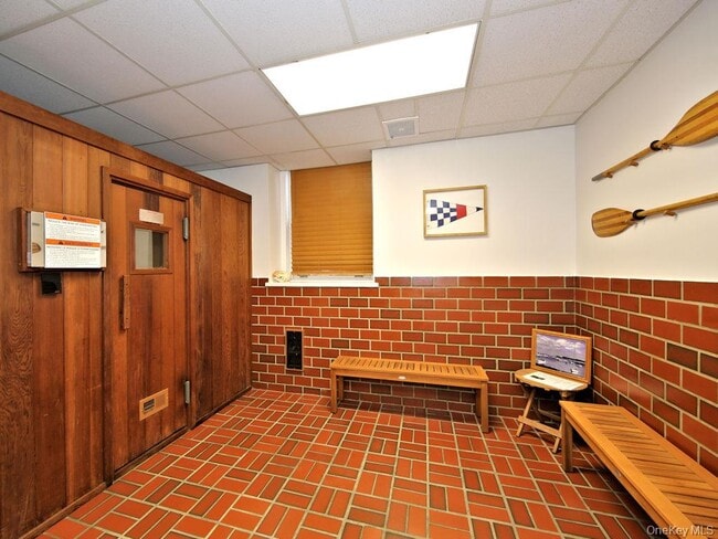 Building Photo - 490 Bleeker Ave