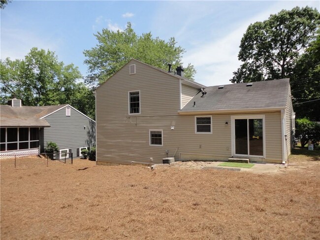 Building Photo - 129 Birch Rill Dr