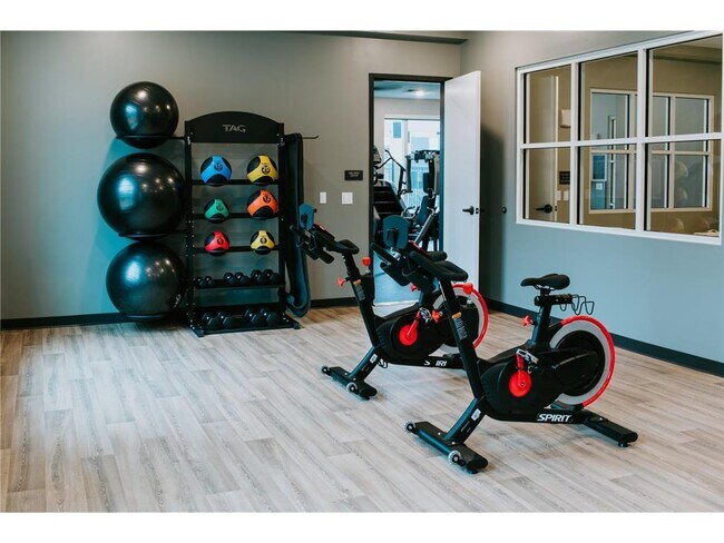 Building Photo - 15350 105th Ave N