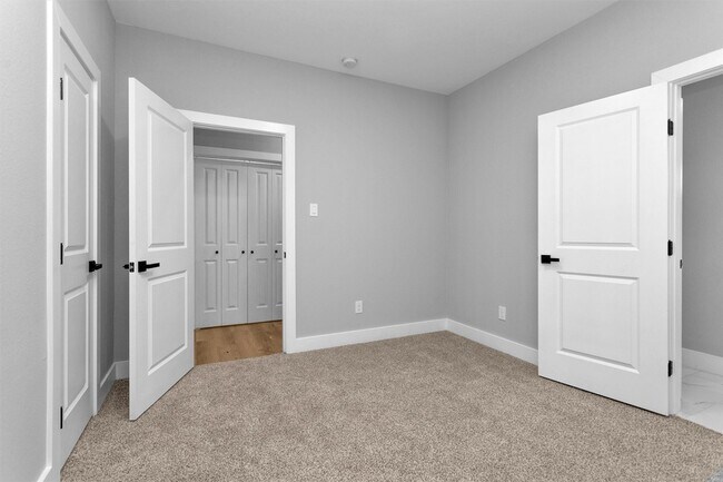 Building Photo - 6918 Dumble St