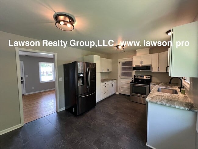 Building Photo - Updated Ranch in Glenvar with Garage and Bonus Room