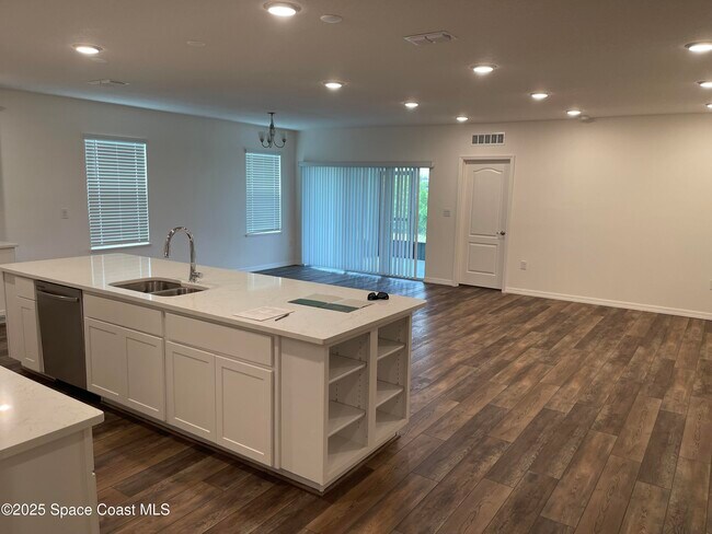 Building Photo - 2592 Pinwherry St NW