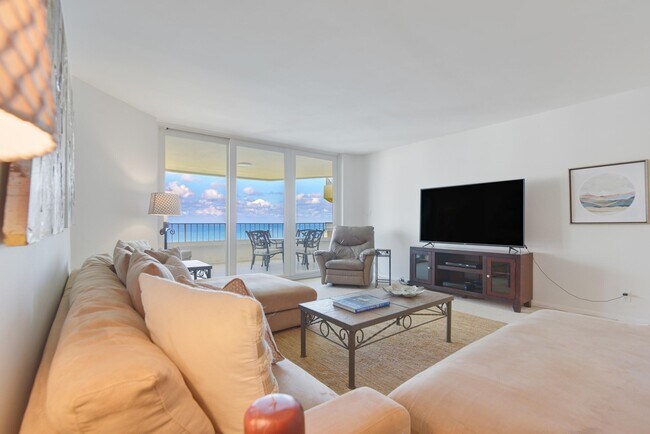 Building Photo - 550 S Ocean Blvd
