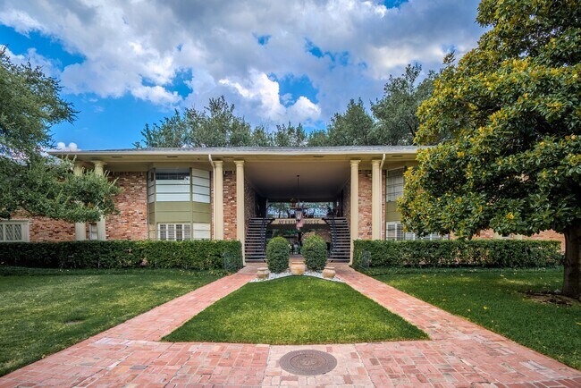 Building Photo - 6106 Averill Way