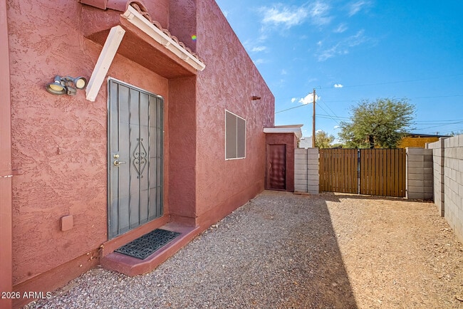 Building Photo - 6116 S Borego Rd