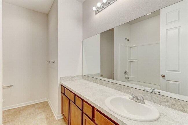 Building Photo - Spacious 4-Bedroom Home Near Amelia Island...