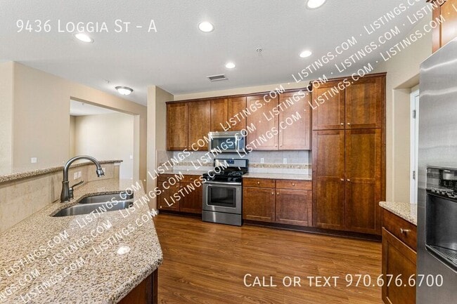 Building Photo - 9436 Loggia St