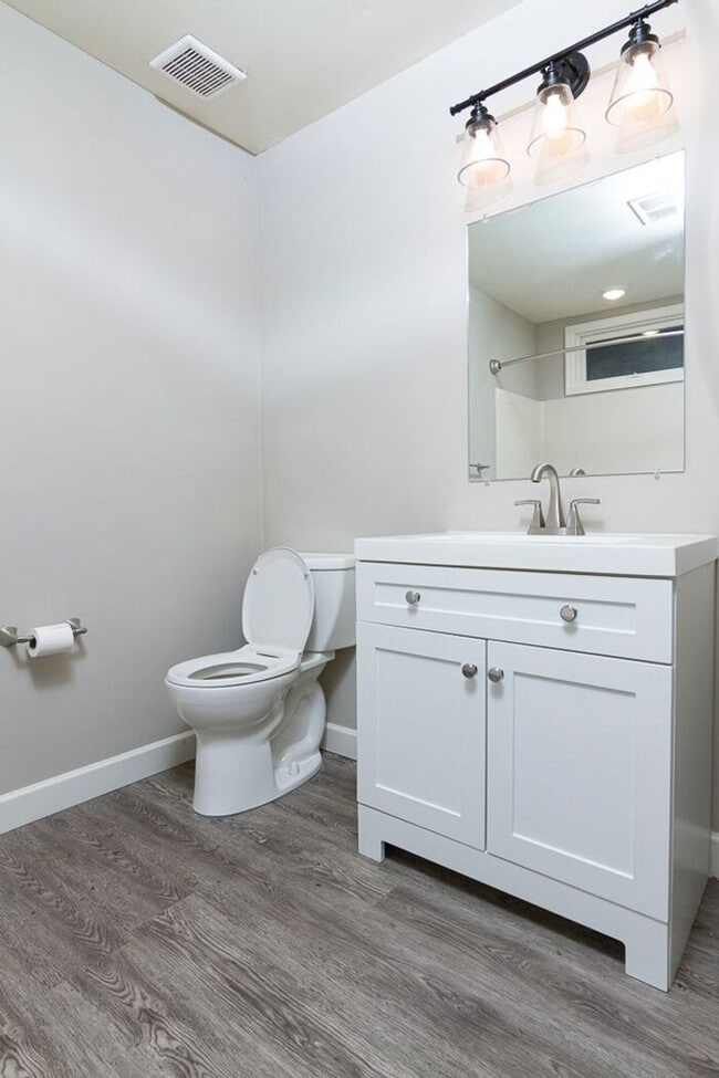 Building Photo - Brand New Studio Apartment with Hardwoods,...