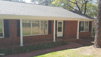 Building Photo - 1521 Shelley Rd