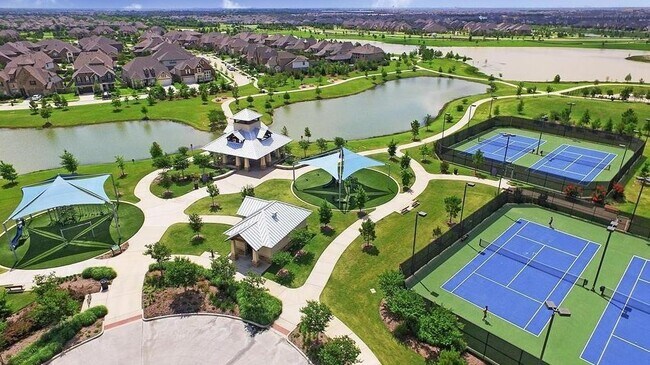 Building Photo - 19202 Presa Canyon Dr