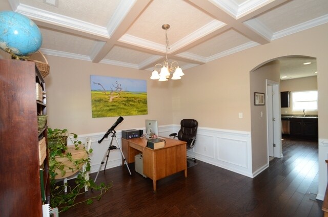 Building Photo - 309 S Brandon Way