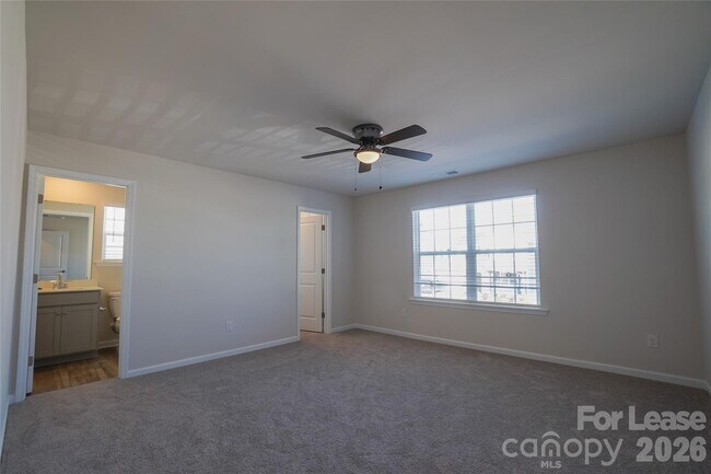 Building Photo - 1406 Caracara Ct