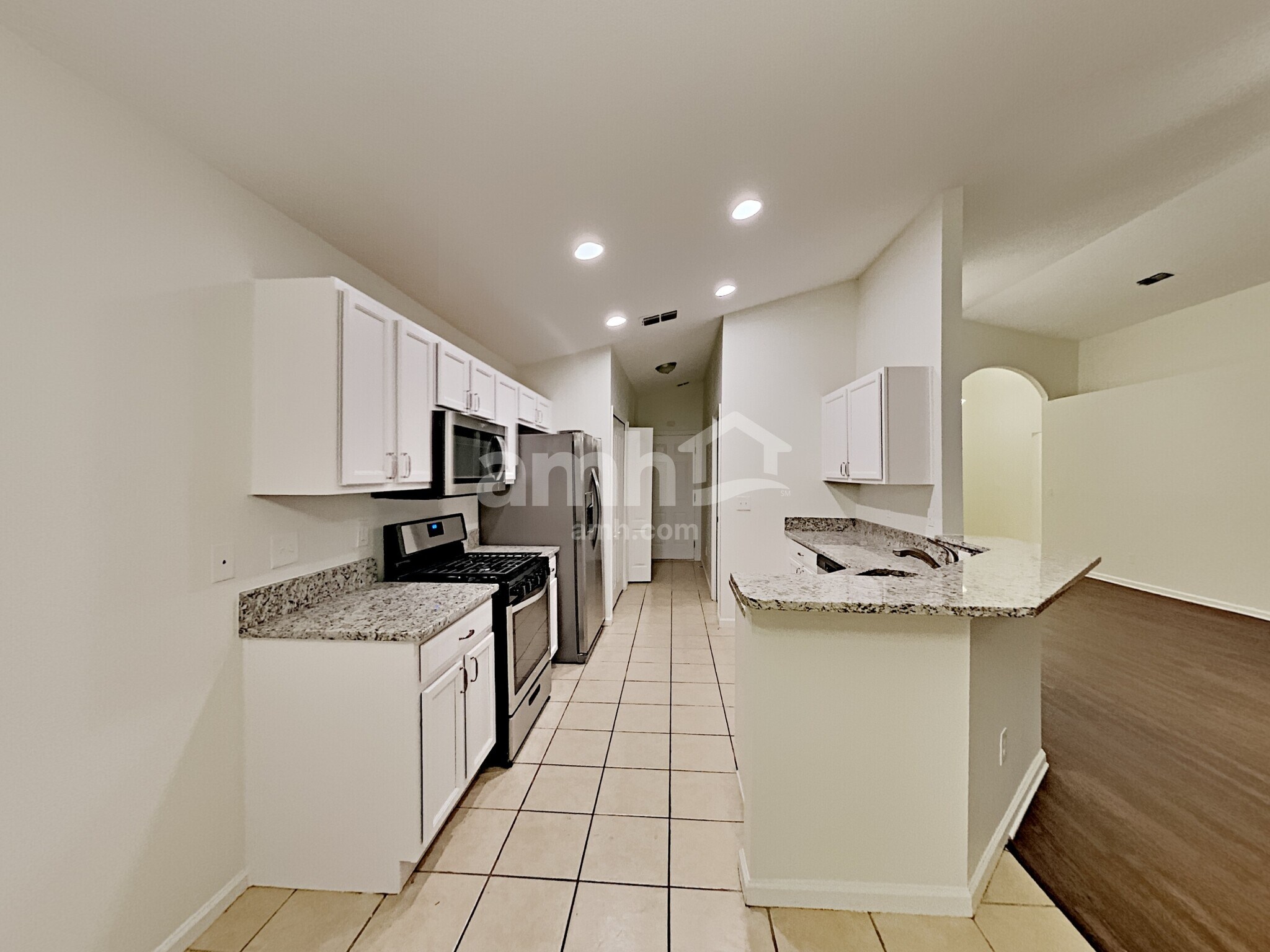 Building Photo - 15854 Bay Vista Dr