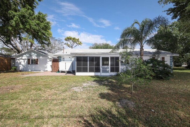 Building Photo - 1000 Gantt Ave